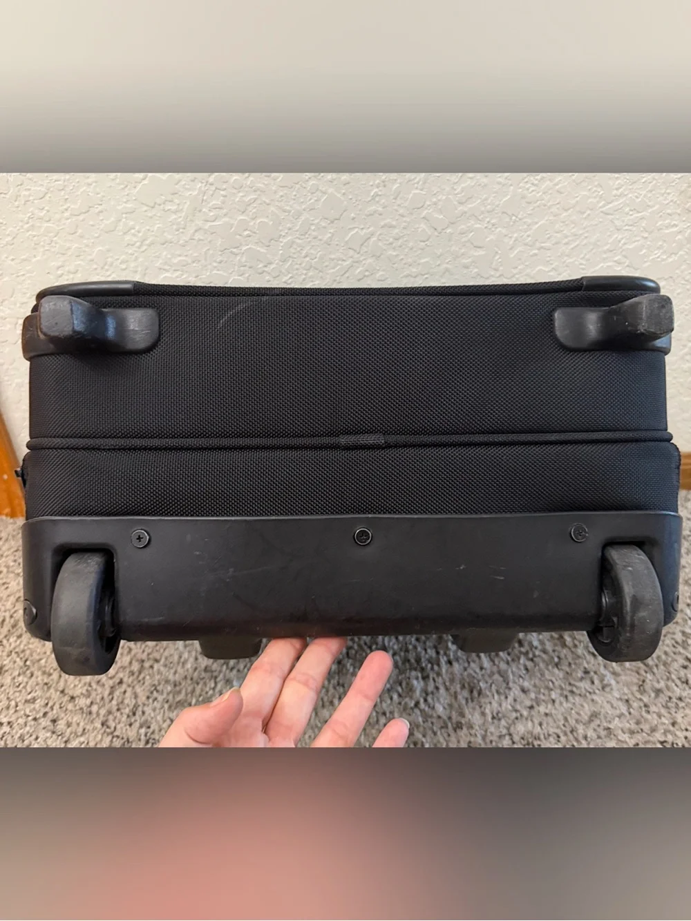 Briggs & Riley Baseline Rolling Cabin Bag Carry On - Black
